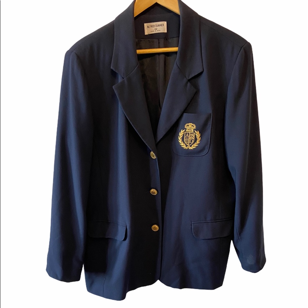 VINTAGE ALFRED DUNNER Navy 3 Button Crest Blazer